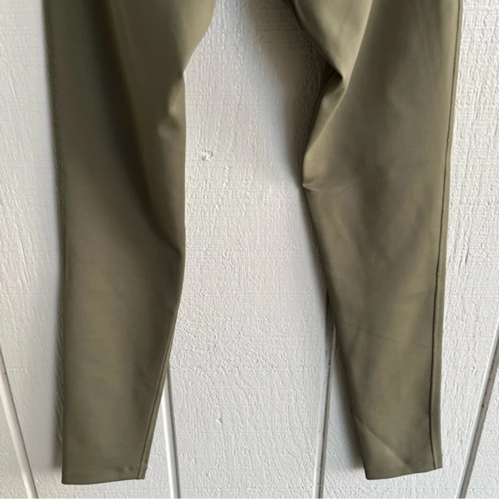 Outdoor Voices slim fit
